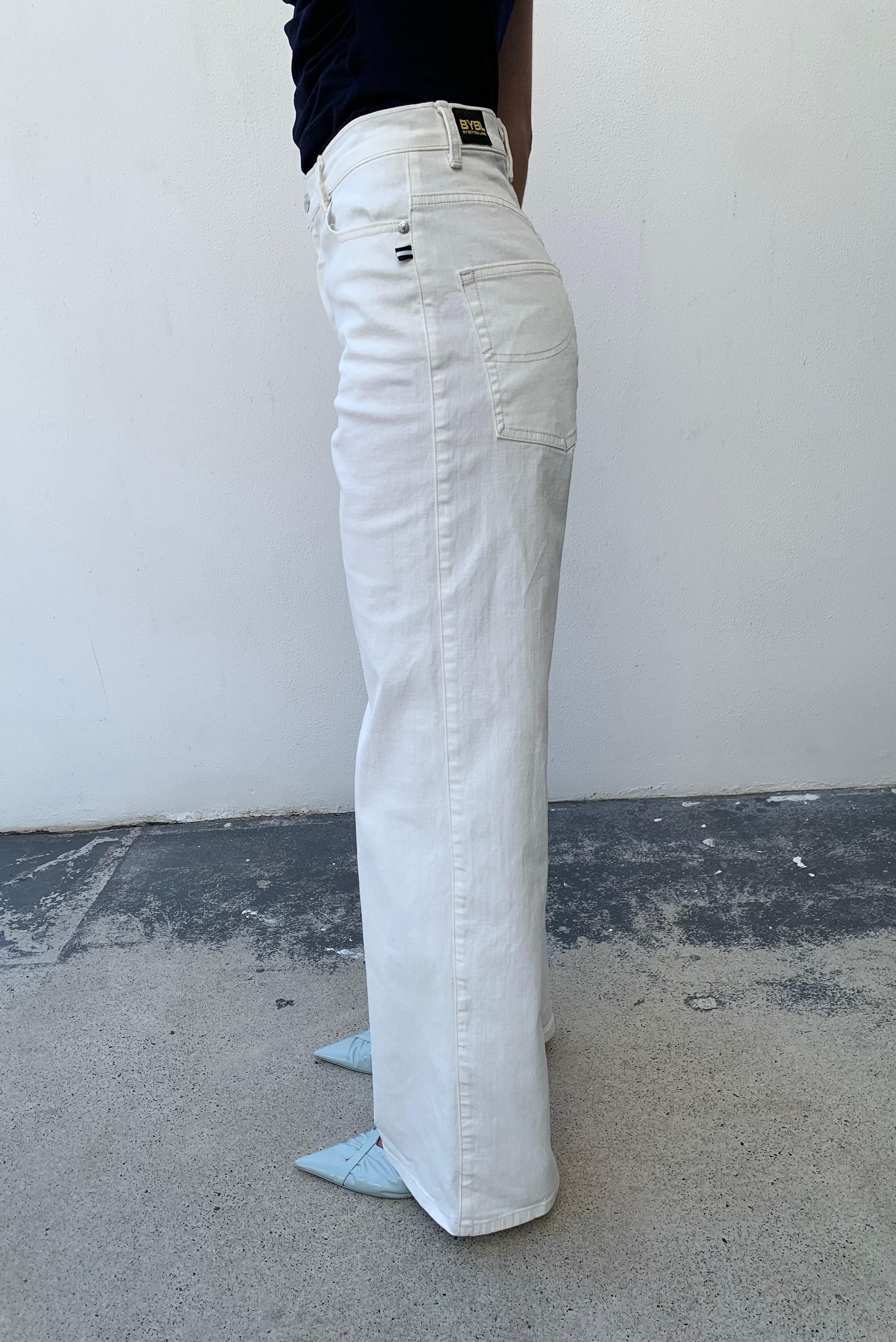 Baggy Wide Leg Harlow Jeans. High Rise. Stretch Canvas. Natural White. - BY BETTINA LIANO