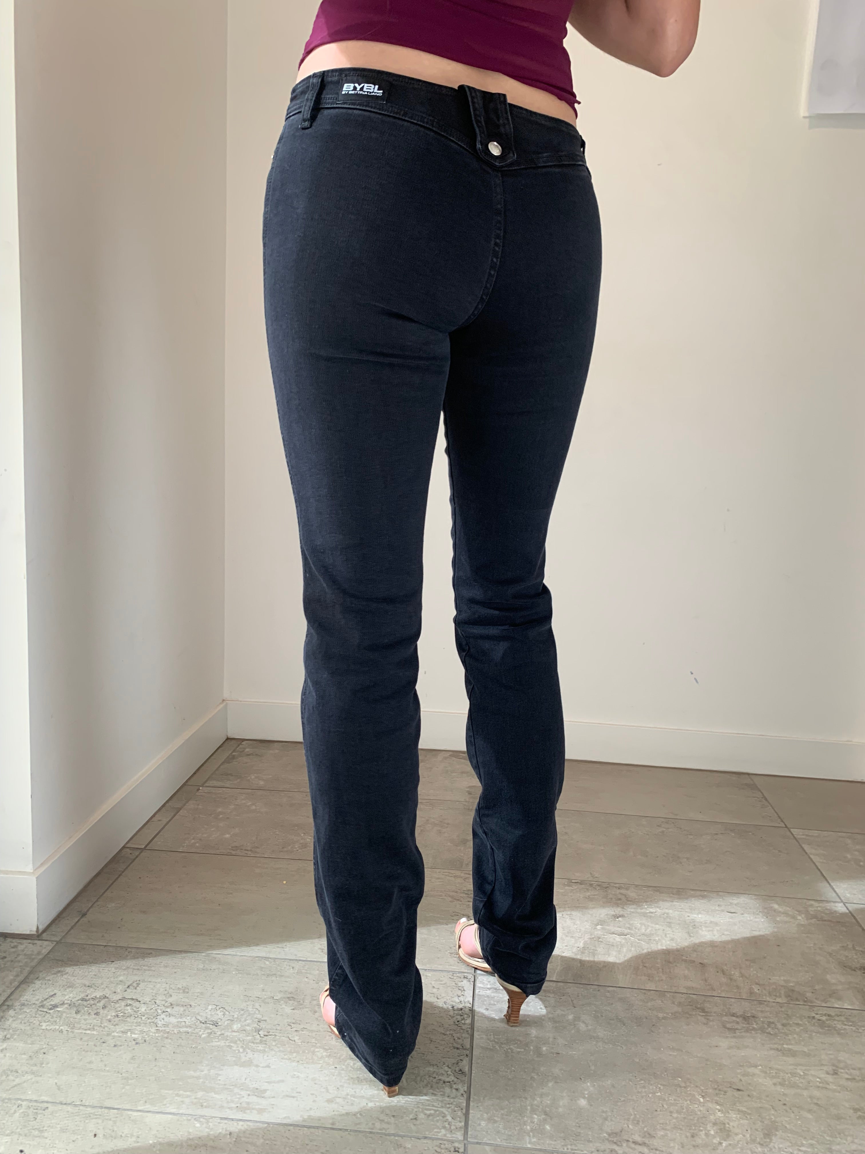 Brittney Jeans. Low Rise. Stretch. Dusty Black Wash. - BY BETTINA LIANO