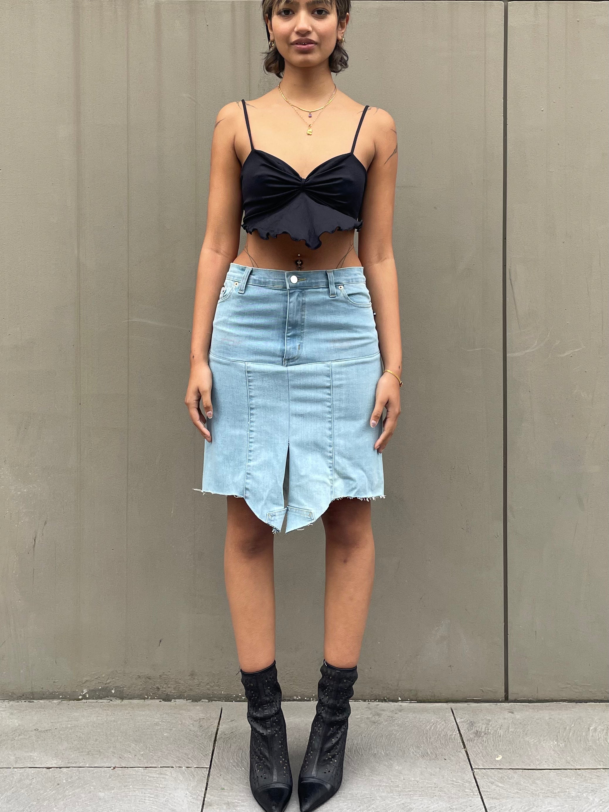 Black jean sales skirt outfit home